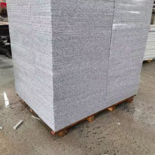 绵阳 芝麻白火烧面1.8厚300*600地铺石，尺寸标准，厚薄均匀