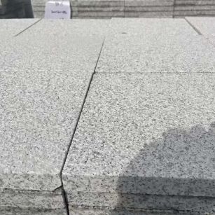 绵阳 白麻花岗岩石材推荐 荔枝面地铺石