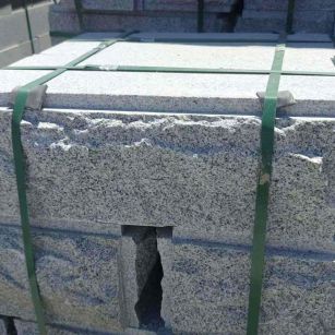 绵阳 芝麻白花岗岩自然面成品