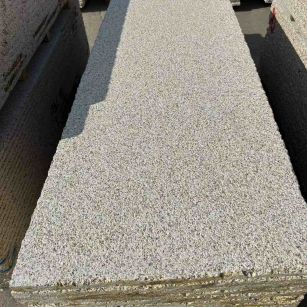 绵阳 黄金麻花岗岩荔枝面毛板，半成品