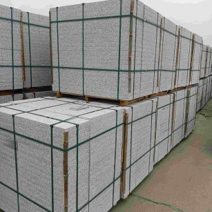 绵阳 白麻花岗岩石材荔枝面地铺石（300*600*50）