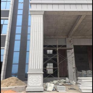 绵阳 芝麻白光面花岗岩门楼大柱（罗马柱）配雕花底座