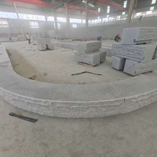 绵阳 芝麻白异形坐凳，自然面光面弧形加工