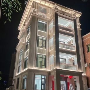 绵阳 芝麻白花岗岩别墅外墙夜间效果