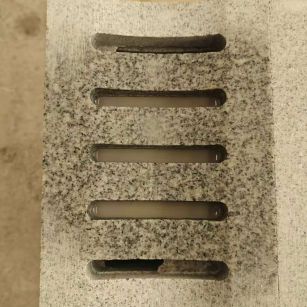 绵阳 芝麻白拉丝面花岗岩U型开槽排水槽