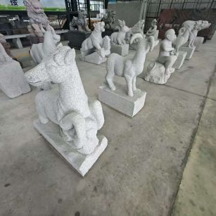 绵阳 芝麻白花岗岩造型立体雕刻——十二生肖