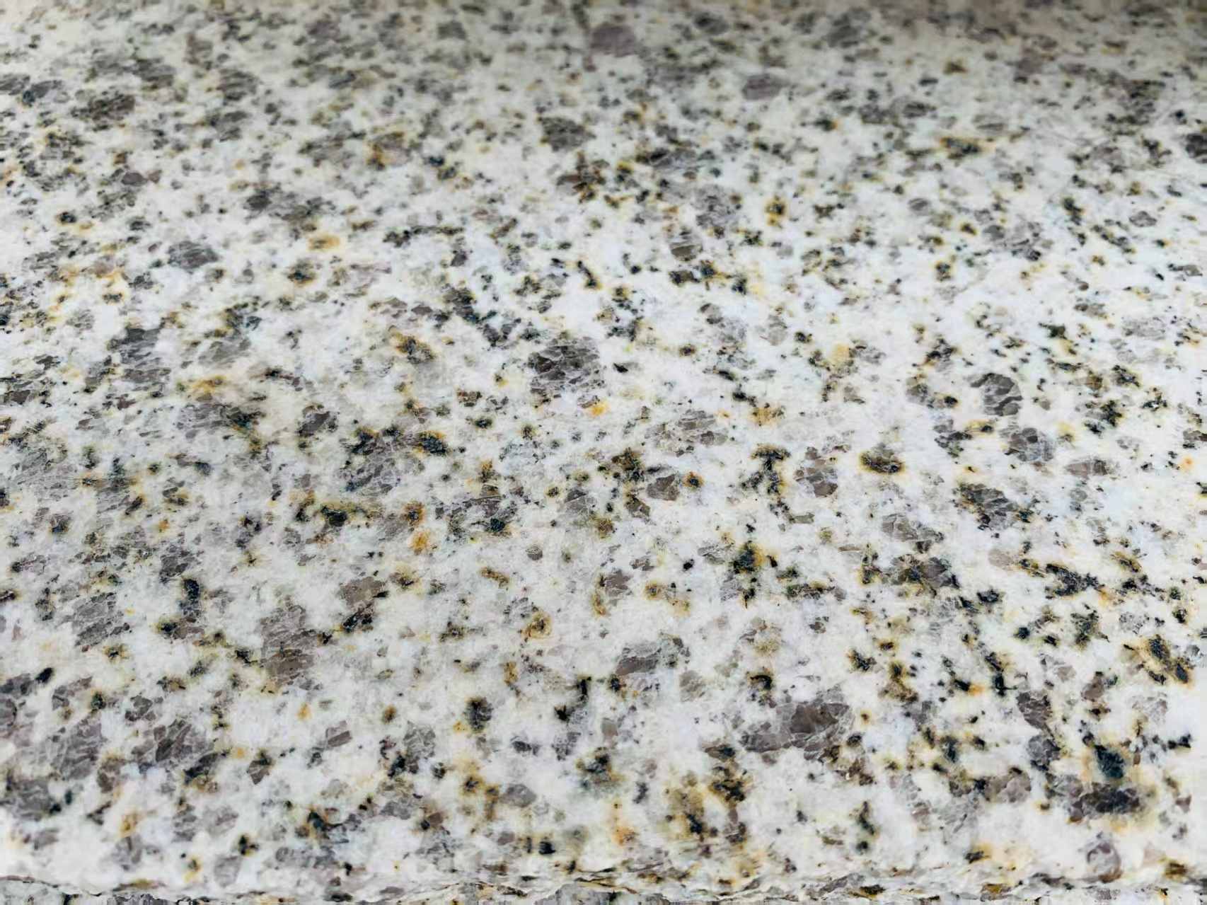 绵阳 黄金麻花岗岩石材浅黄光面