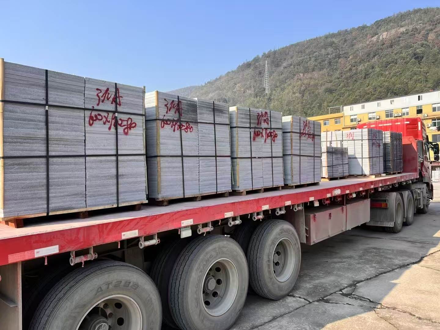 绵阳 芝麻灰地铺石出货日常