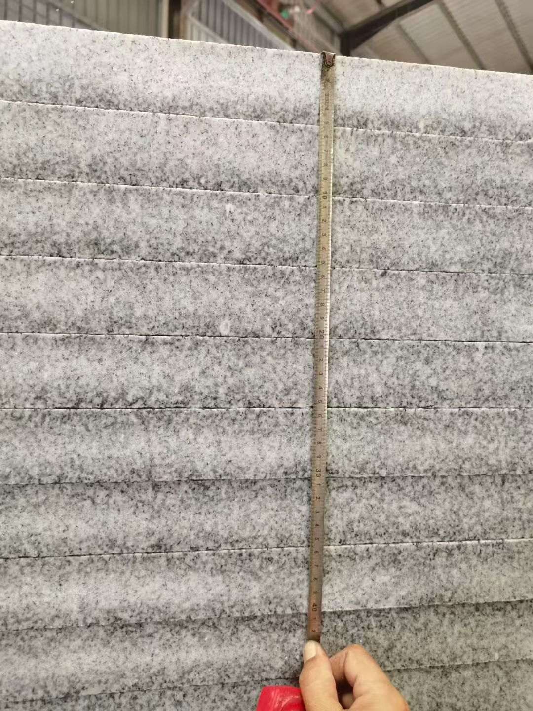 绵阳 芝麻白火烧成品厚薄均匀，B料价格接近A料质量