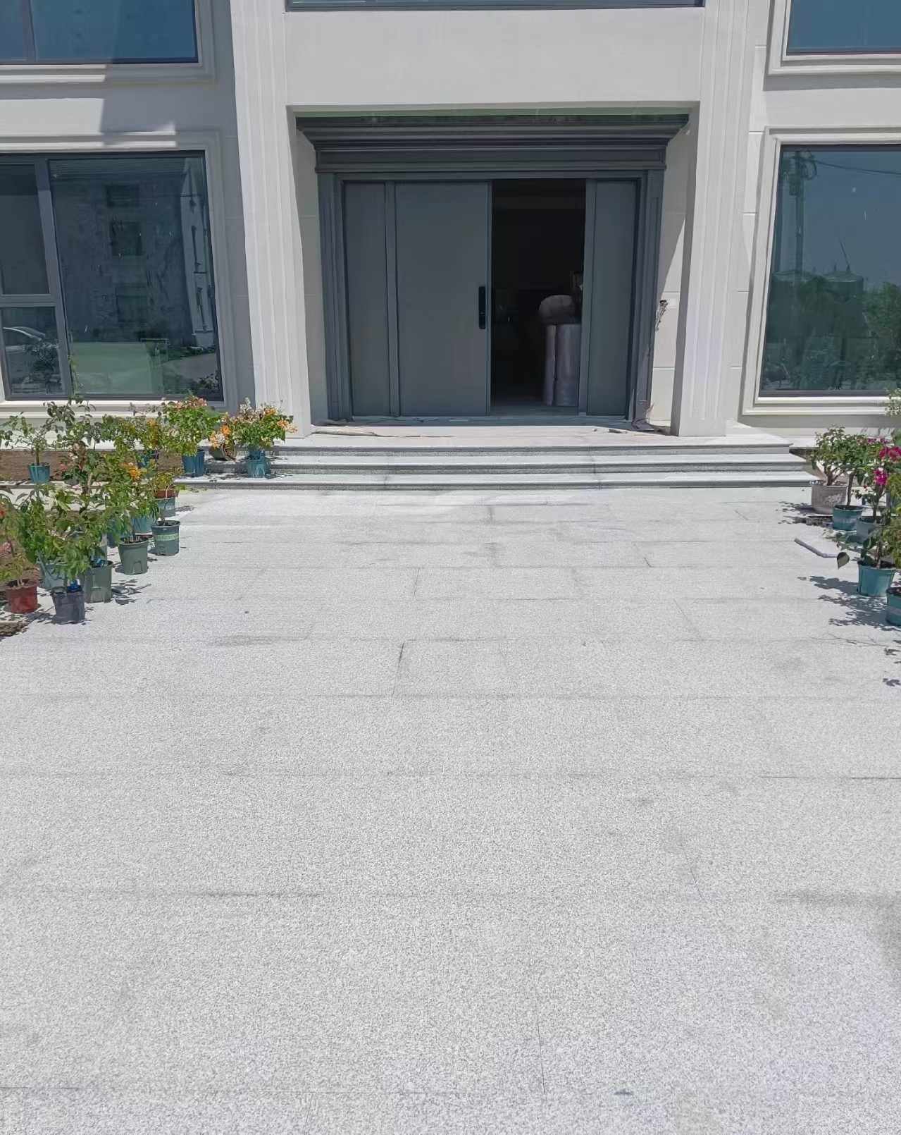 绵阳 芝麻白花岗岩地铺石地面铺装