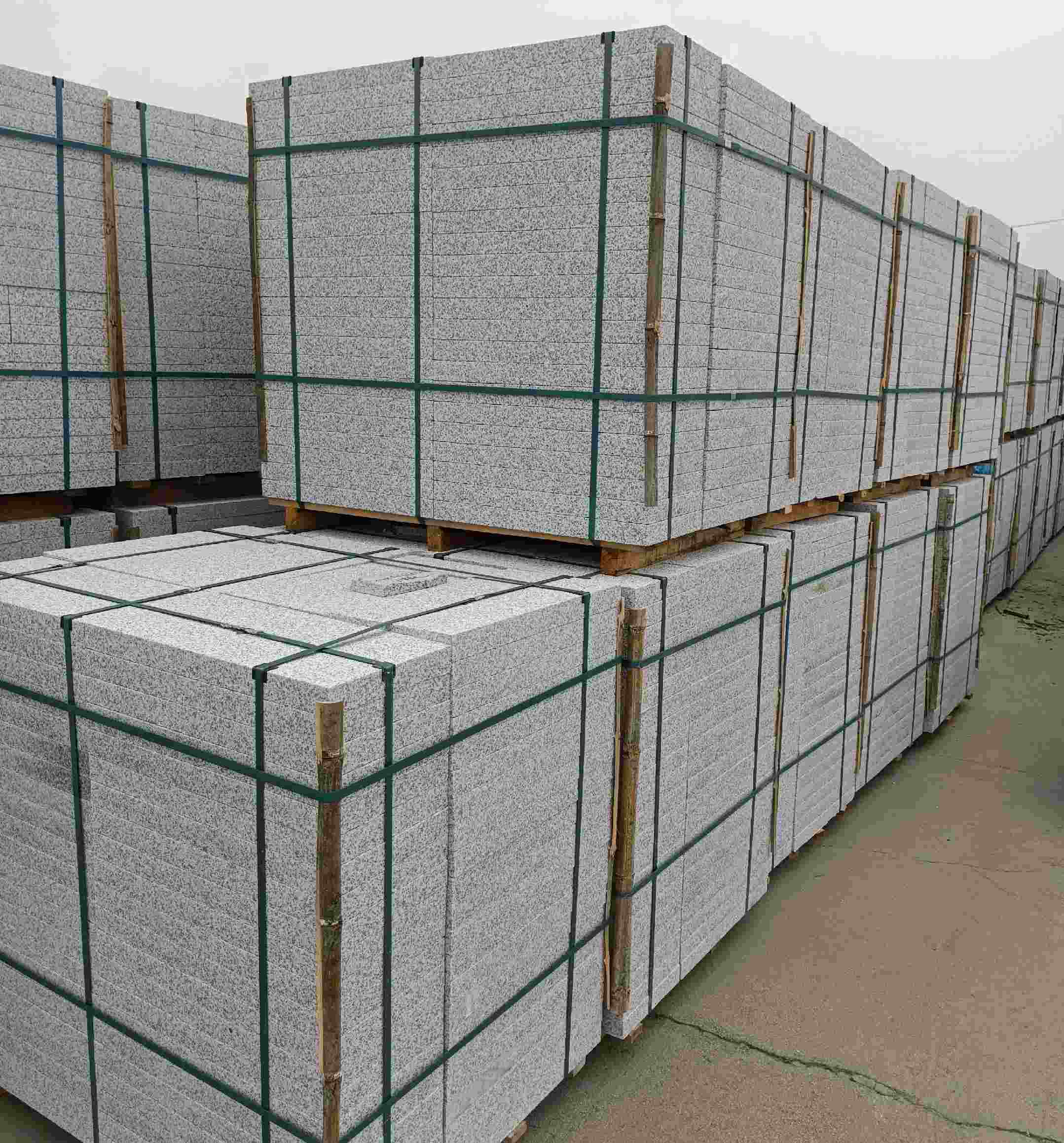 绵阳 白麻花岗岩石材荔枝面地铺石（300*600*50）