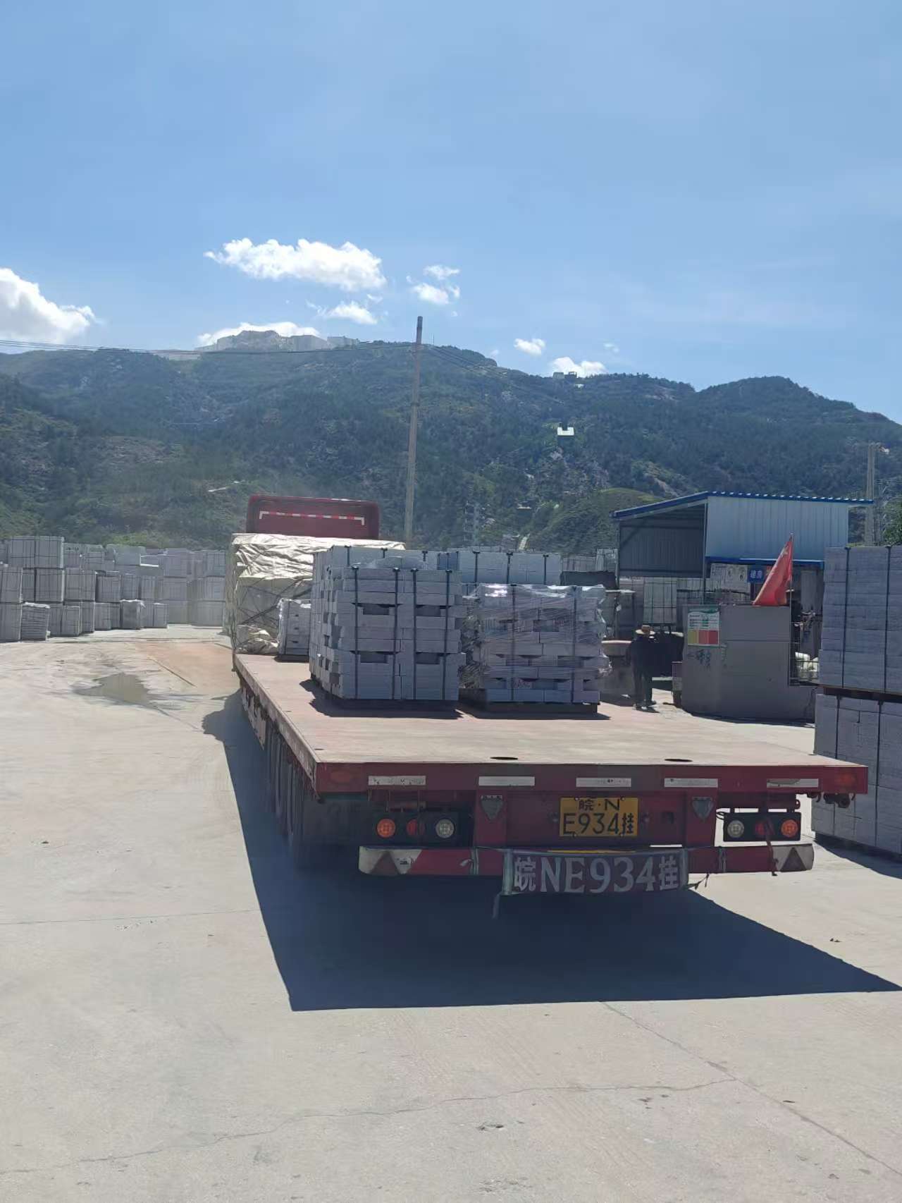 绵阳 芝麻白仿形路沿石，直形路沿石