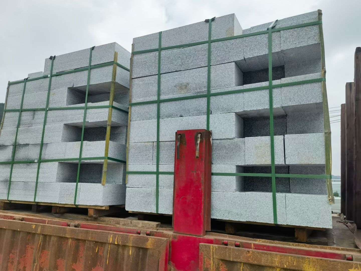 绵阳 芝麻白花岗岩路沿石，平石，路侧石，马路牙子，路缘石，立缘石，平缘石等