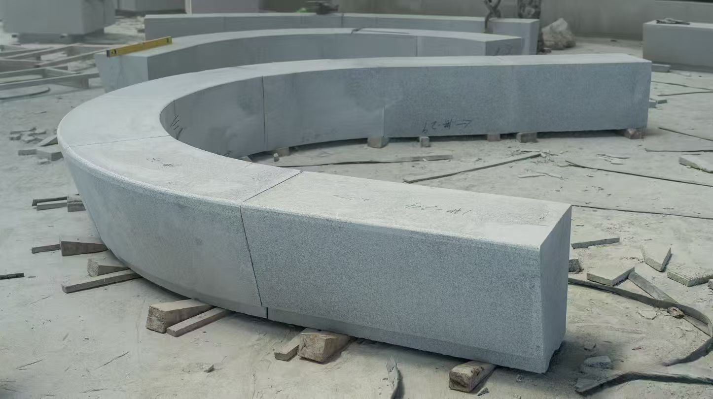 绵阳 芝麻白花岗岩光面弧形坐凳