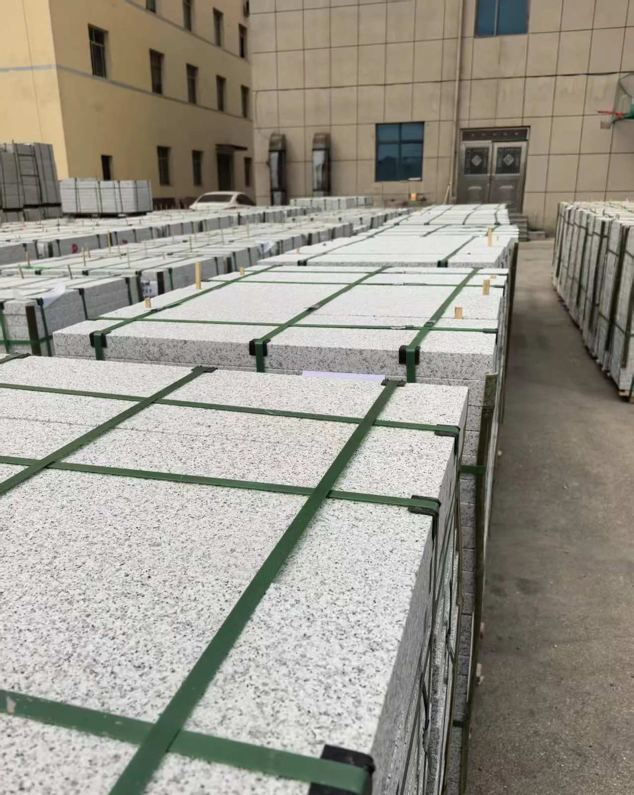 绵阳 白麻花岗岩5.0公分荔枝面地铺石