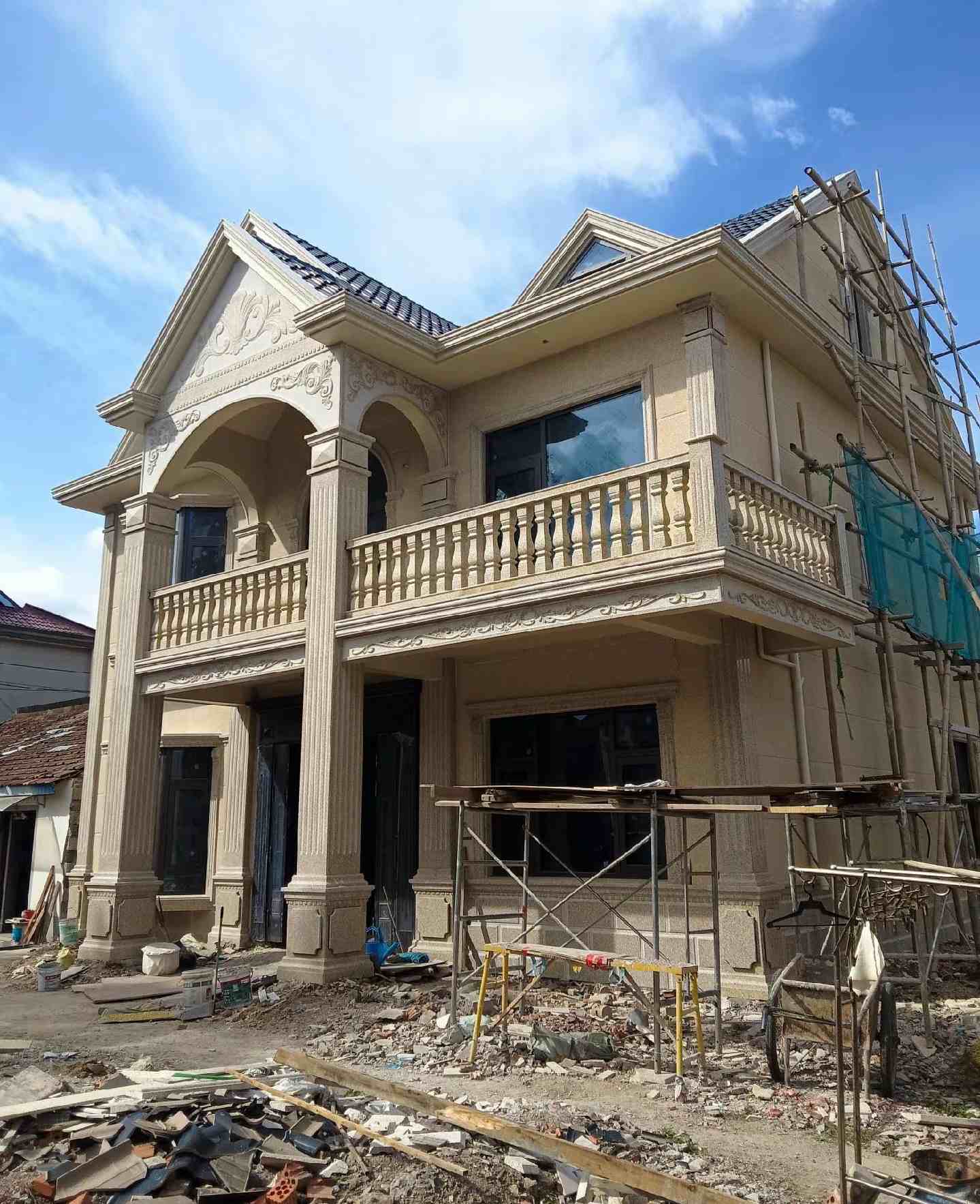 绵阳 黄金麻花岗岩石材私人别墅雕花门楼柱阳台栏杆