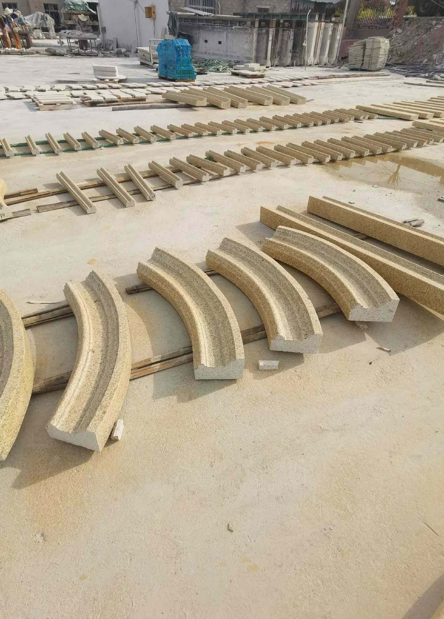 绵阳 黄金麻花岗岩别墅线条