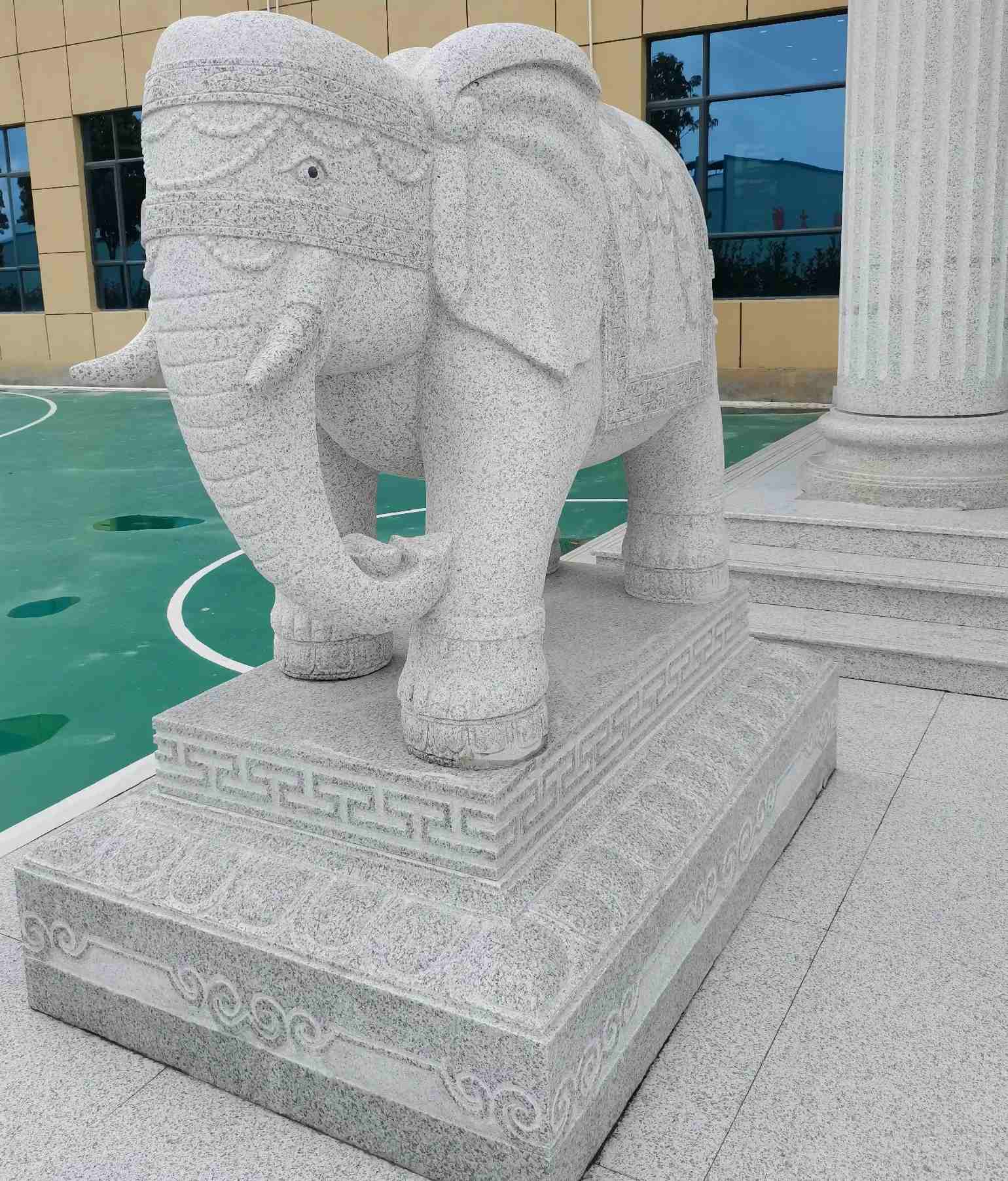 绵阳 白麻花岗岩动物异形石雕-大象